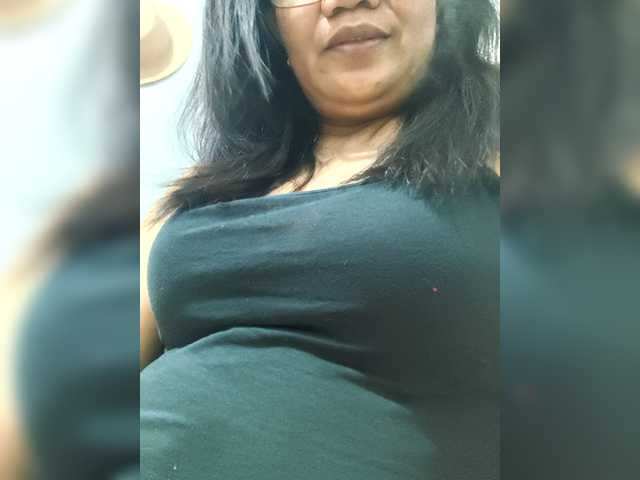 revive02's BongaCams show and profile