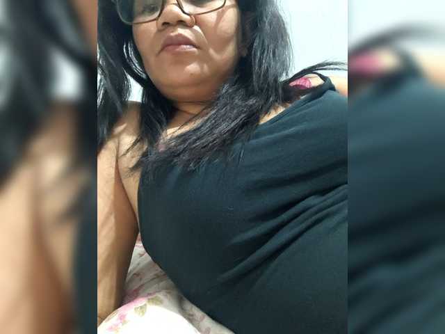 revive02's BongaCams show and profile