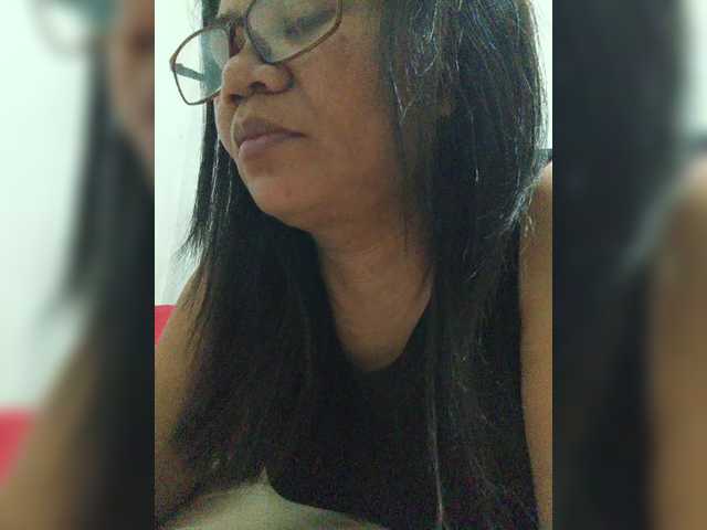 revive02 webcam bongacams model stream image