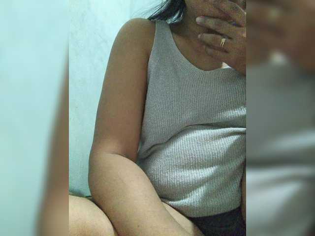 revive02's BongaCams show and profile