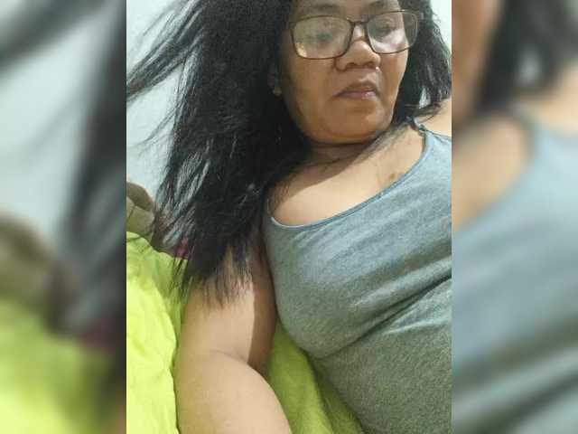 revive02's BongaCams show and profile