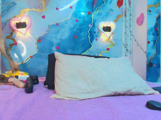 rayne-lor from BongaCams is Freechat