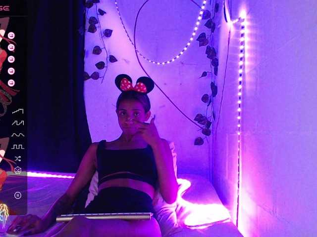 Mia-Miller24