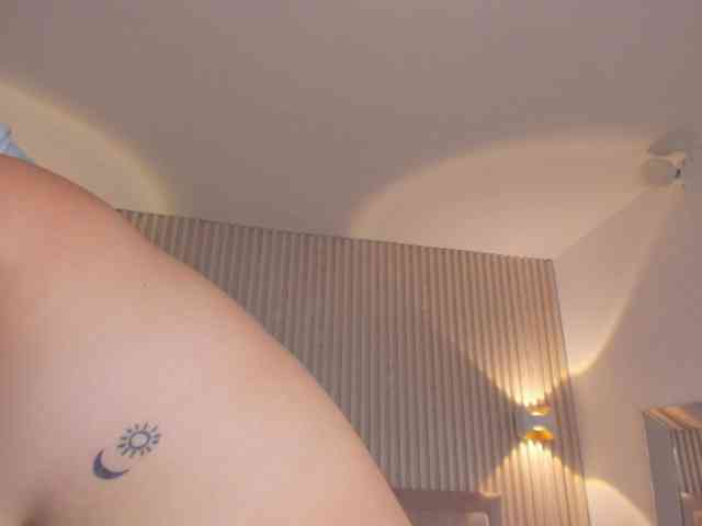rousee webcam