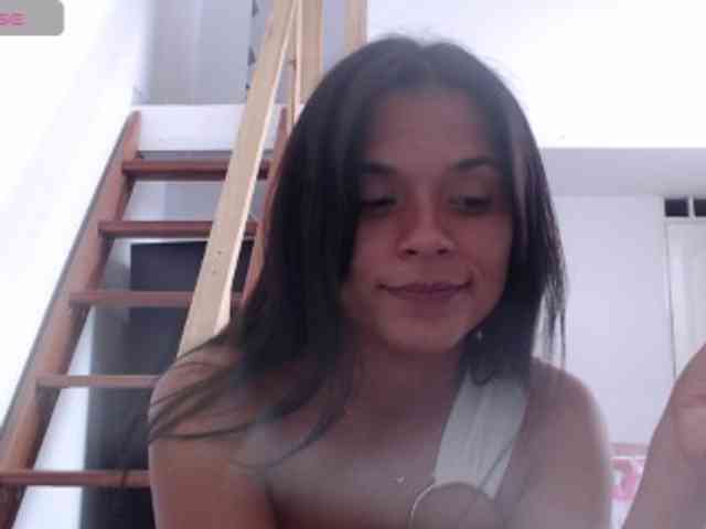 Kendra-018 webcam