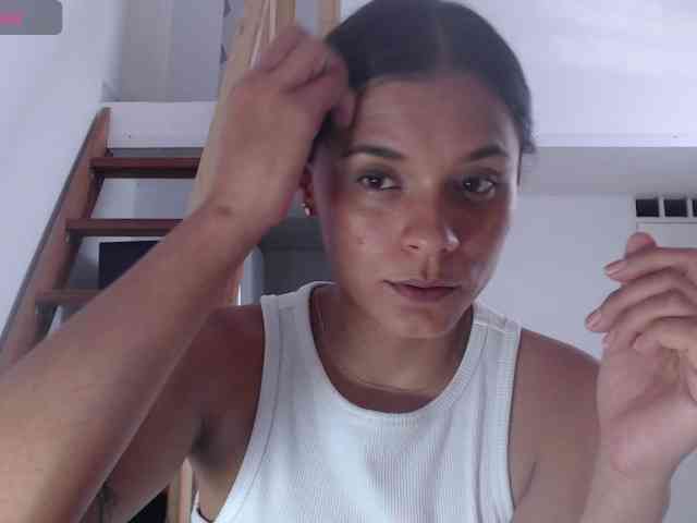 Kendra-018 webcam