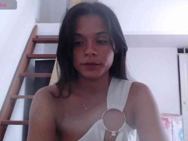 Kendra-018 webcam