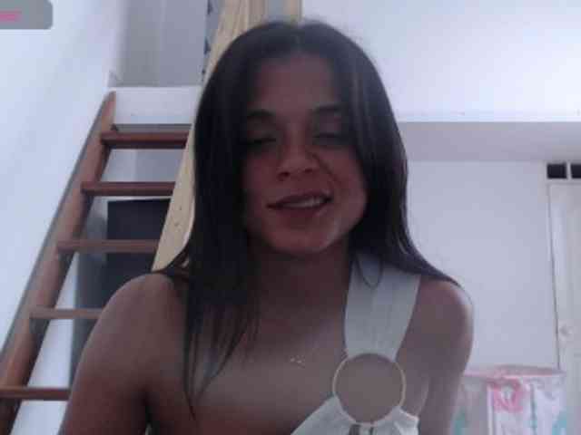 Kendra-018 webcam