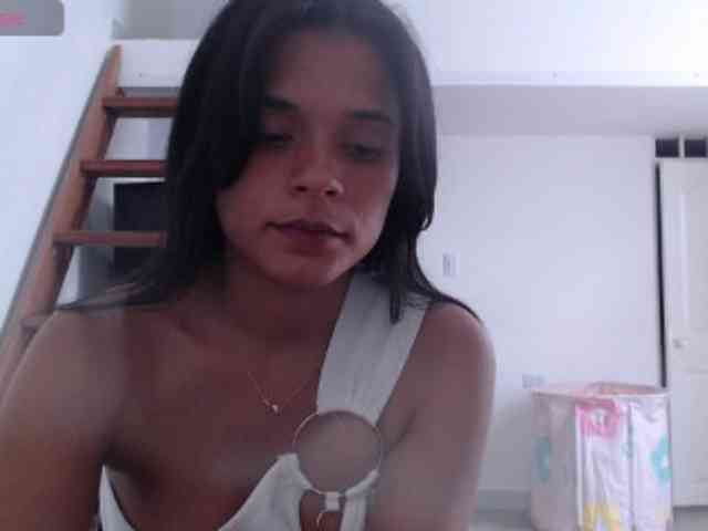 Kendra-018 webcam