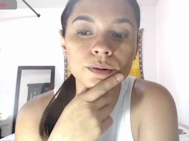 Kendra-018 webcam