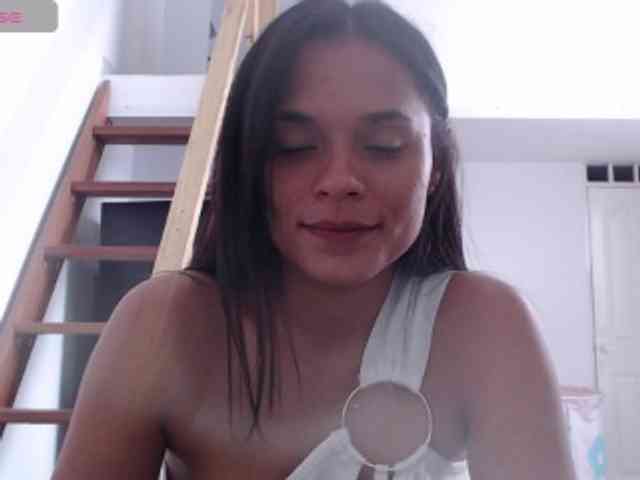 Kendra-018 webcam