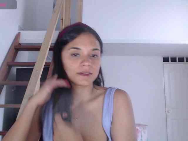 Kendra-018 webcam