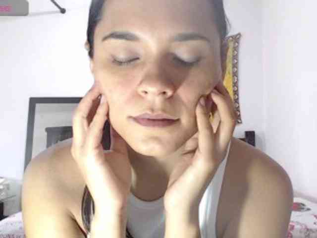 Kendra-018 webcam