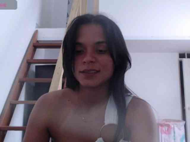 Kendra-018 webcam