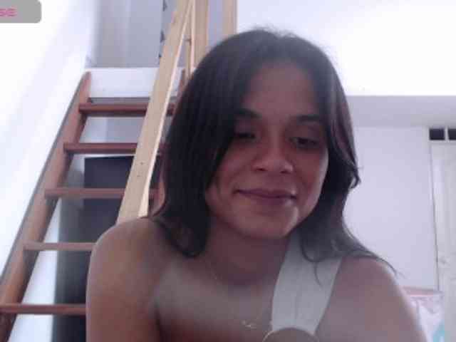Kendra-018 webcam