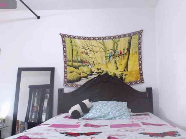 Kendra-018 webcam