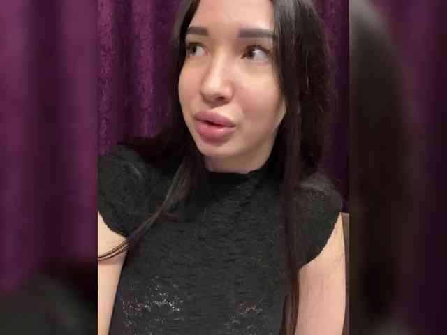 MiLaHHa Live Webcam on BongaCams