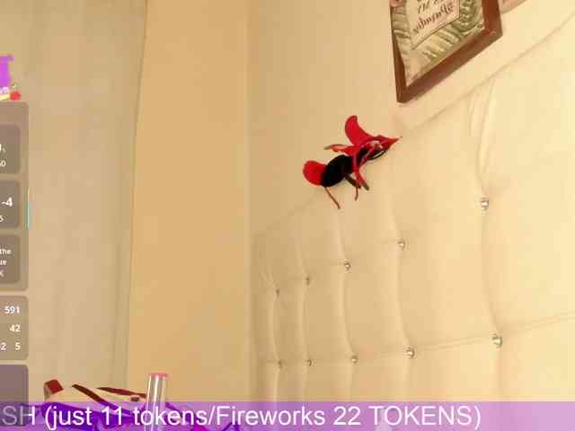 Caryn-Logan webcam