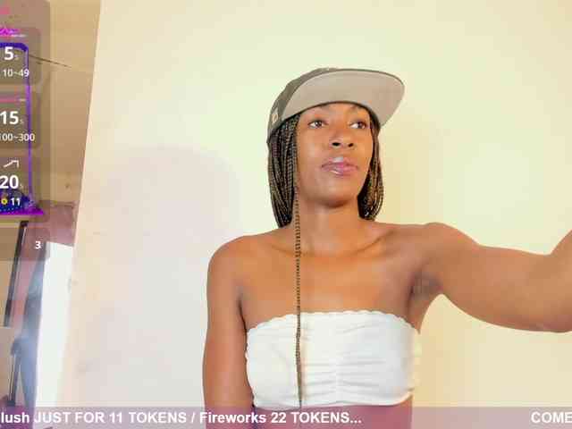 Caryn-Logan webcam
