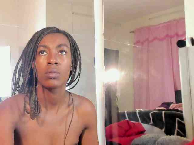 Caryn-Logan webcam