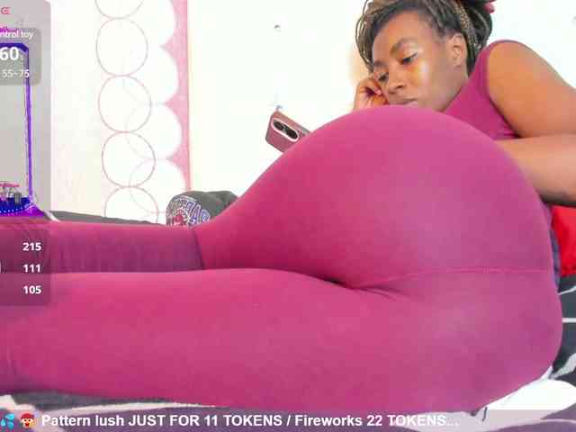 Caryn-Logan webcam
