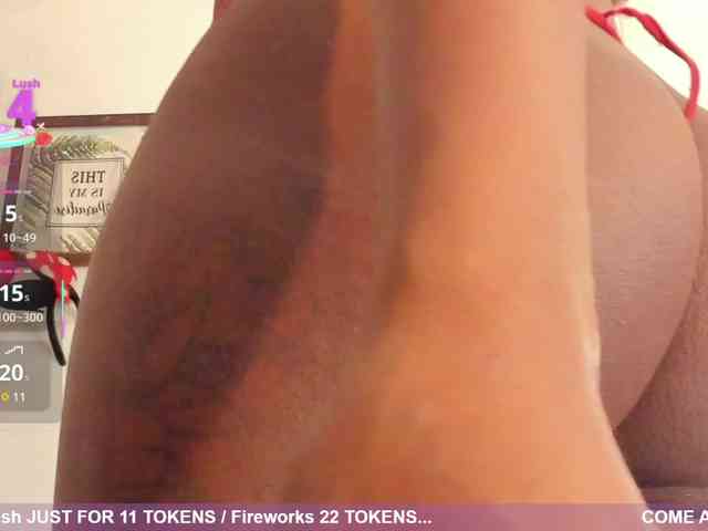 Caryn-Logan webcam