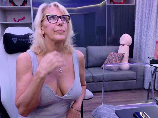 real live cam FitcougarsDen