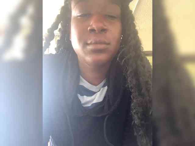 PrettyDoubleG webcam