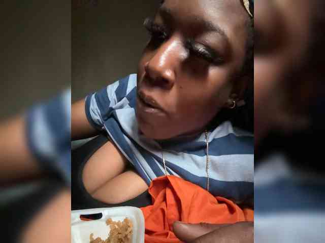 PrettyDoubleG webcam