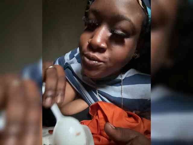 PrettyDoubleG webcam