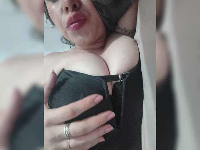 MeliissaVelez's BongaCams show and profile