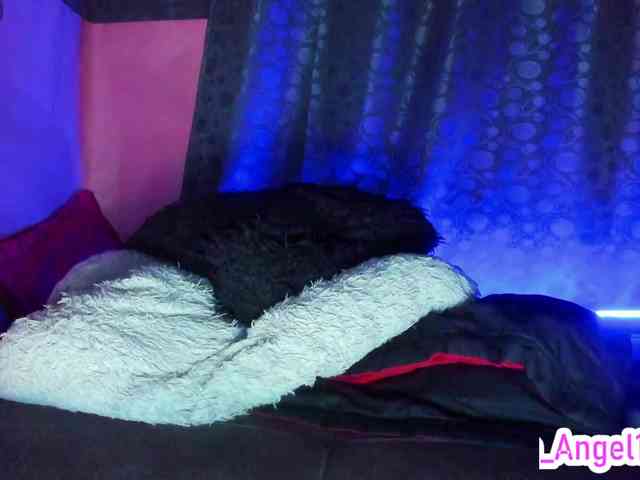 cata-anngel Live Webcam on BongaCams