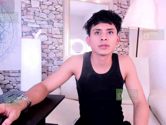 Jhonny-Blake Jhonny-Blake