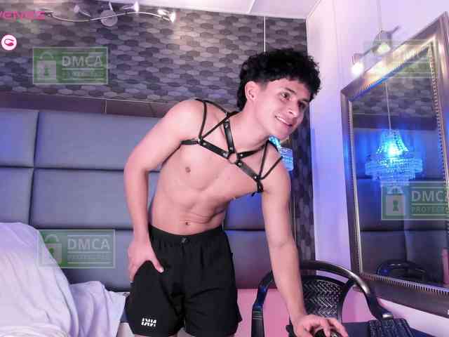 Jhonny-Blake Jhonny-Blake