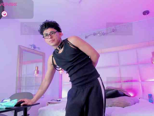 Jhonny-Blake Live Webcam on BongaCams