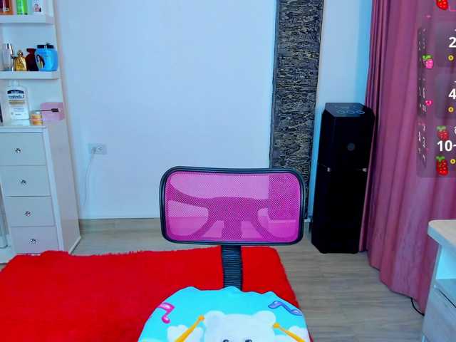 Brunette-Of-Your-Dreams's BongaCams show and profile