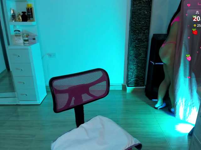 Brunette-Of-Your-Dreams's BongaCams show and profile