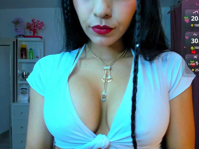 Brunette-Of-Your-Dreams's BongaCams show and profile