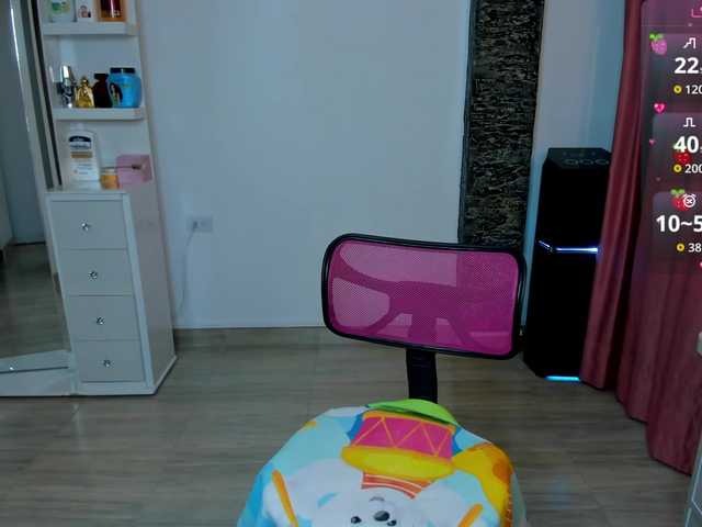 Brunette-Of-Your-Dreams's BongaCams show and profile