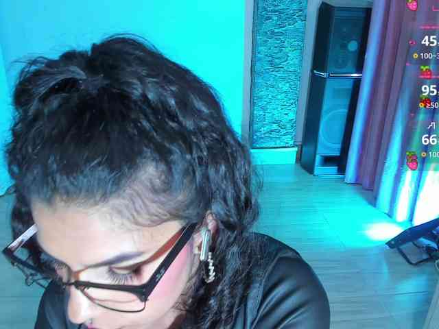 Brunette-Of-Your-Dreams