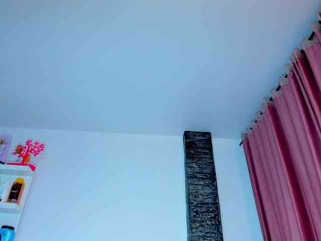 Brunette-Of-Your-Dreams