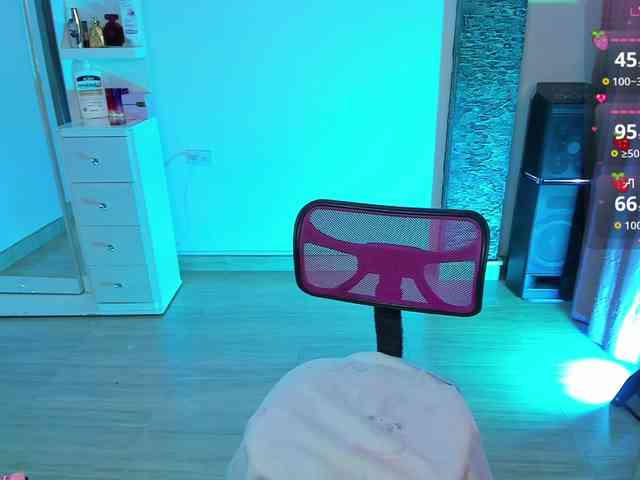 Brunette-Of-Your-Dreams