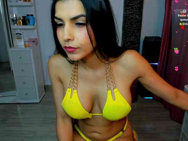 Brunette-Of-Your-Dreams Brunette-Of-Your-Dreams