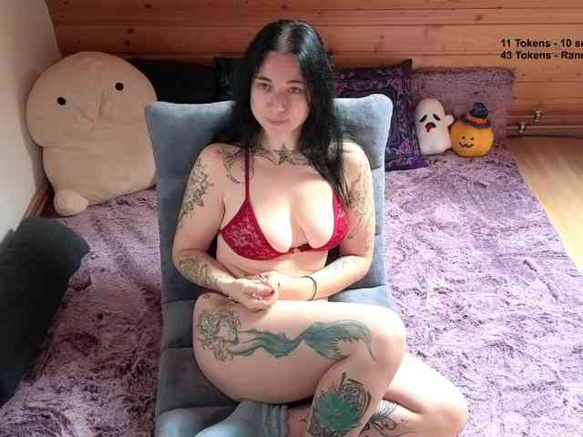 Lunaticminx- webcam