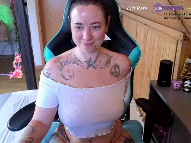 Lunaticminx- webcam
