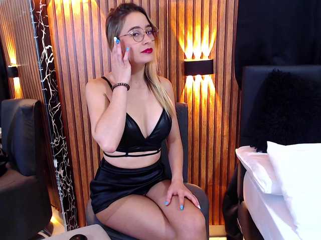 sexxemma23's BongaCams show and profile