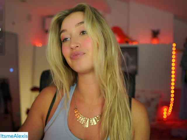 AlexisTexas18 webcam