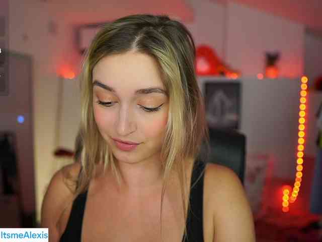 AlexisTexas18 webcam