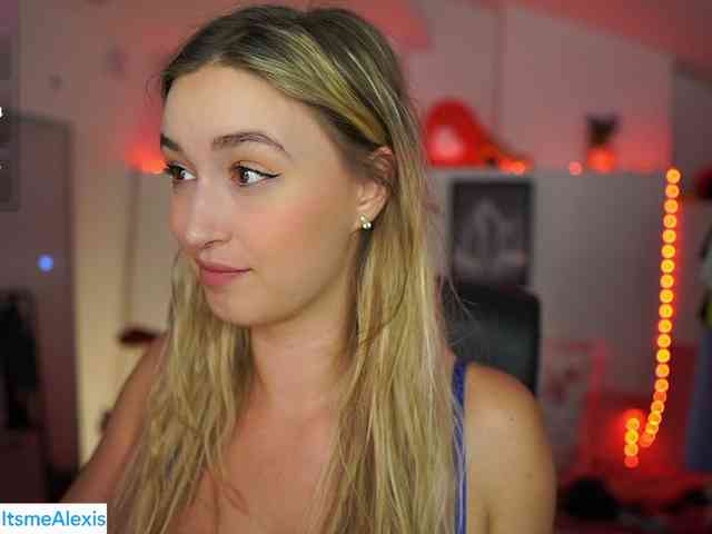 AlexisTexas18 webcam