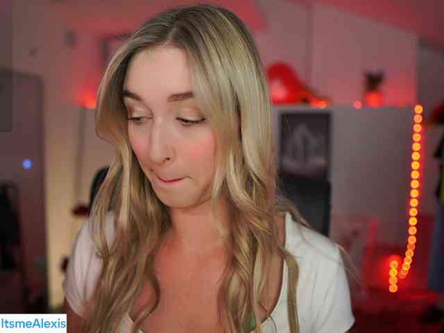 AlexisTexas18 webcam